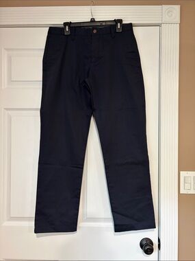 Final sale 32x32 Men's Classic Navy Chino Pants worn once